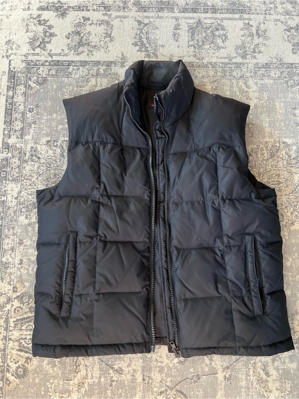 Men's Black Puffer Vest - 80% down filled